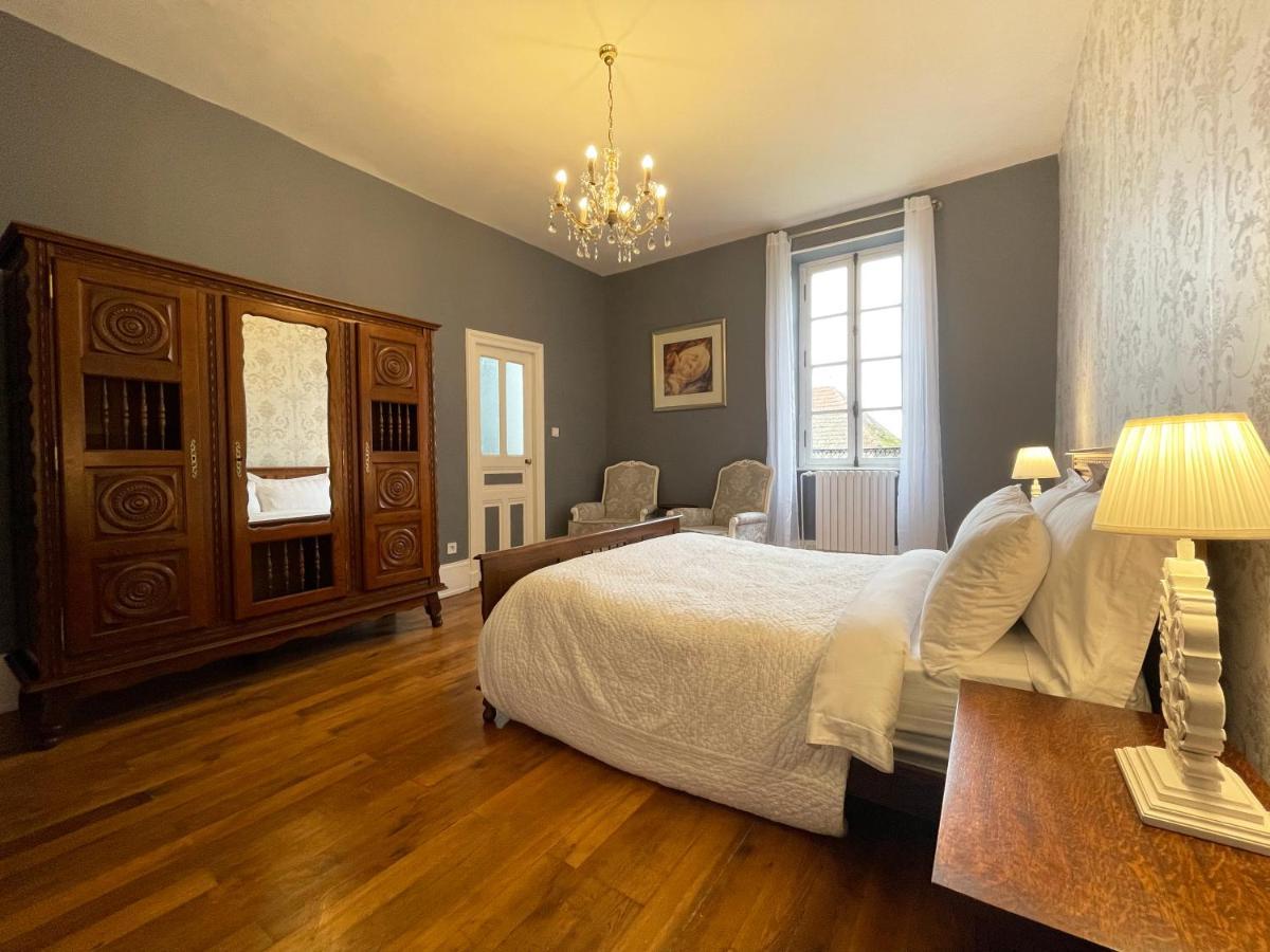 Chateau De Bruges Lapeyrouse Ngoại thất bức ảnh